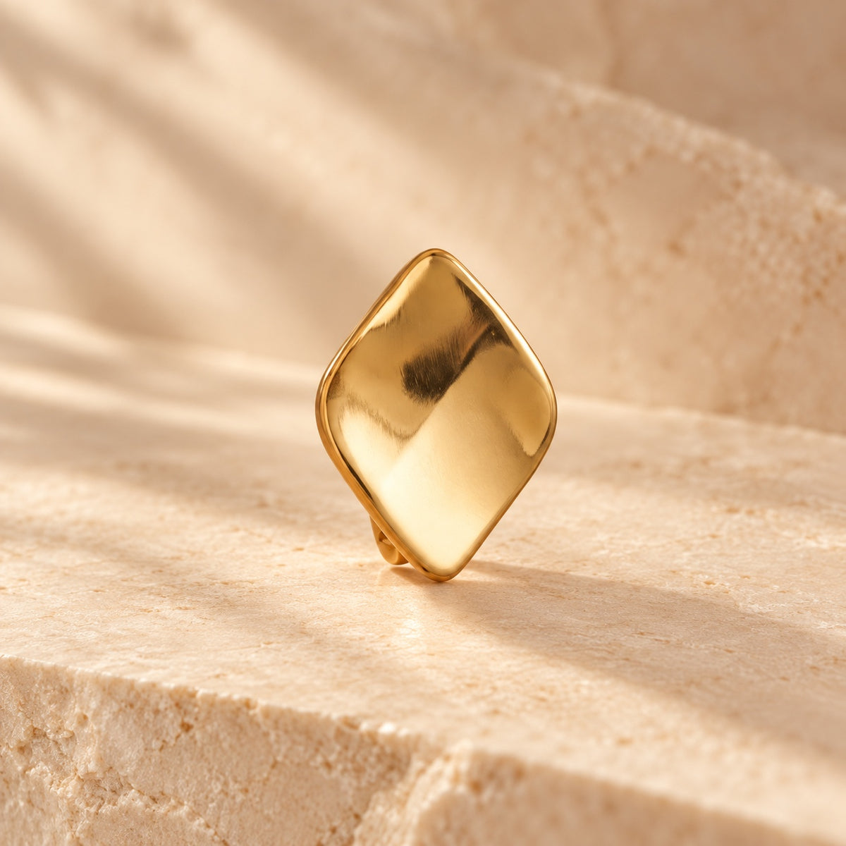 Golden diamond statement earring
